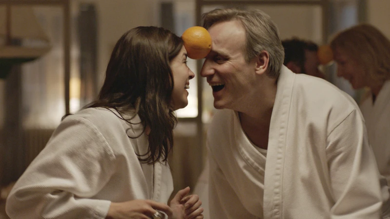 朋友妻不可戲，偶爾換換沒關係？《愛愛大風吹》混亂中想起愛情最美好的模樣