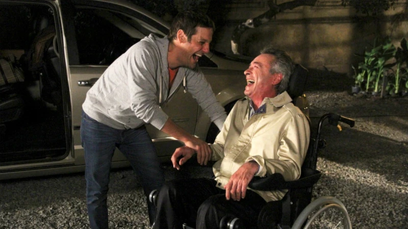 從誤解排斥到忘年之交！改編真人真事，《形影不離》一段讓人笑著流淚的真摯情誼