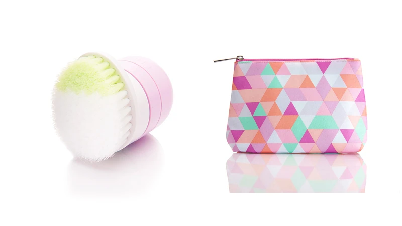 拳頭大小不到、馬卡龍粉色調！倩碧再推史上最可愛雞蛋型洗臉機限量款只送不賣