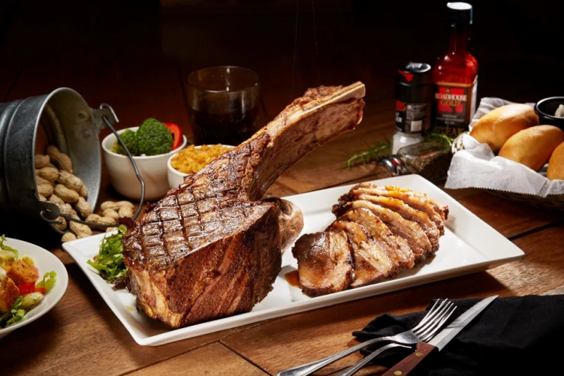 足足50oz Texas Roadhouse 德州狂野戰斧挑戰怒吃極限