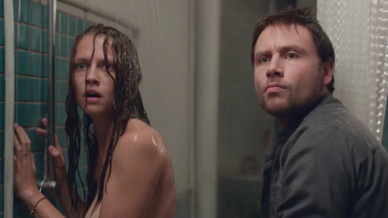 最絕望、最窒息的異國豔遇！「Sense8」男星化身囚禁變態，挑戰情慾驚悚之作《顫慄柏林》