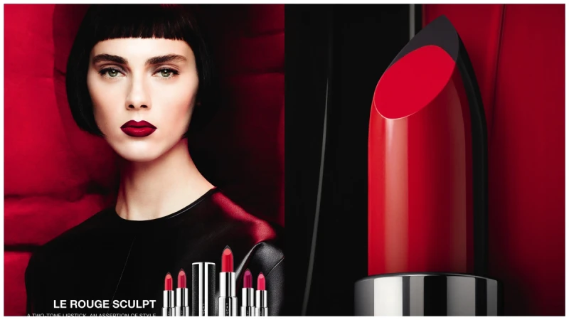 經典小羊皮包裹著雙層夾心！紀梵希絲絨雙色唇膏限量上市