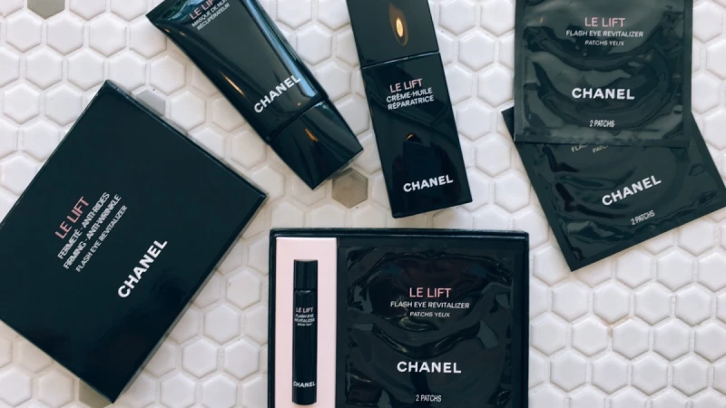 將修護油放進凝乳中調出完美比例！香奈兒3.5-DA 緊緻修護油凝乳，輕盈、好吸收、精準修護老化細紋