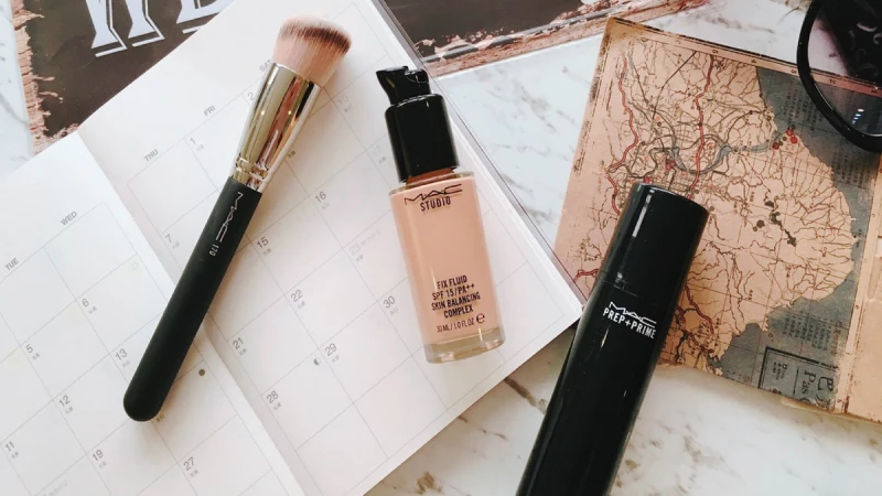 這款紅遍全球的超威底妝妳不能不知道！一瓶美肌教練冠軍粉底液在手，瞬間解決姊妹們所有底妝煩惱！