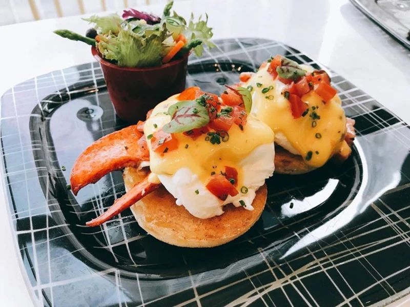 最適合愛賴床的閨蜜！台北W飯店推出全新「龍蝦主題下午茶」，還有二款微醺龍蝦調酒