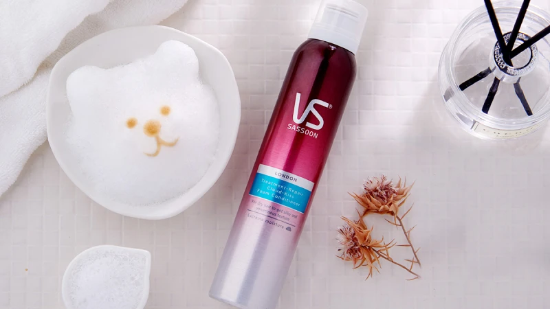 泡泡洗臉已不夠稀奇，馬上來一瓶泡泡護髮才夠潮！沙宣首創氣墊護髮泡泡為頭髮充飽豐盈光澤，護髮完有如微風一直隨身輕彿！