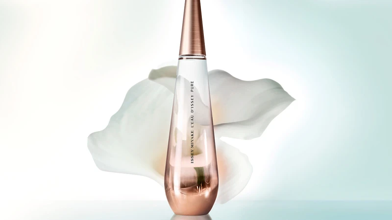 滿滿清新綻放的春日香氣，氣質滿分的微甜「PURE 系列」最終章，盡顯純粹之美！