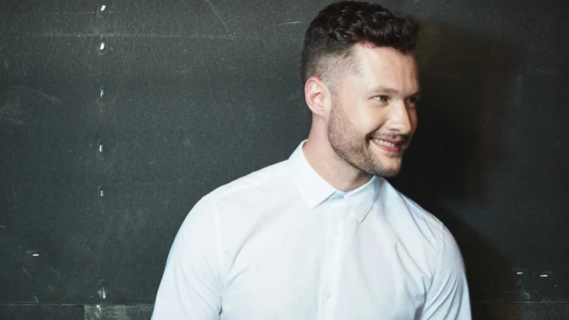 歌單必加入的深情暖聲!2018英國最受期待的潛力新人,卡倫史考特Calum Scott