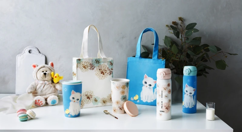 亞太區限定獨賣 無辜藍眼白貓與西洋菊 星巴克x Paul &amp; Joe三度聯名馬克杯、隨身瓶、提袋、隨行卡粉彩筆甜蜜色彩一次收藏