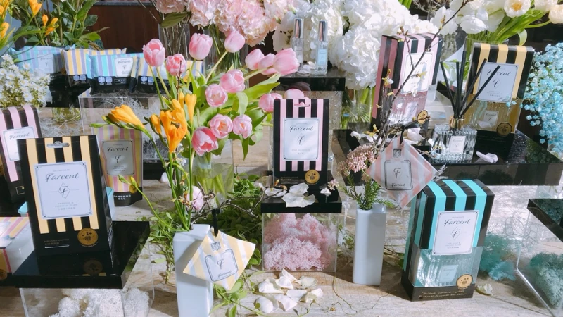 台灣也推出小蒼蘭&amp;英國梨、鼠尾草&amp;海鹽的平價香氛！花仙子全新打造LPF系列囊括空間擴香、衣物芳香等居家用品