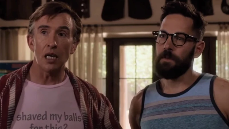 身邊的同志情侶就是這樣愛鬥嘴！「蟻人」保羅路德卸下英雄裝，新片《兩個爸爸》化身粗曠同志型男