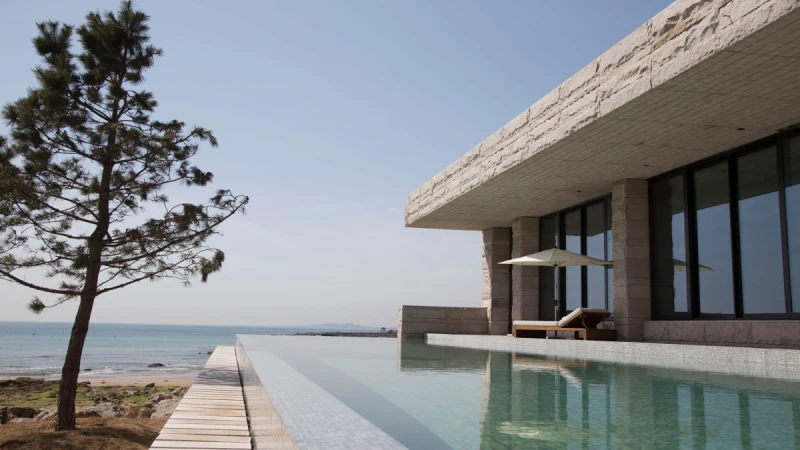 下一站，去小歐洲青島吧！無邊際泳池、私人沙灘...青島涵碧樓帶你領略度假真義