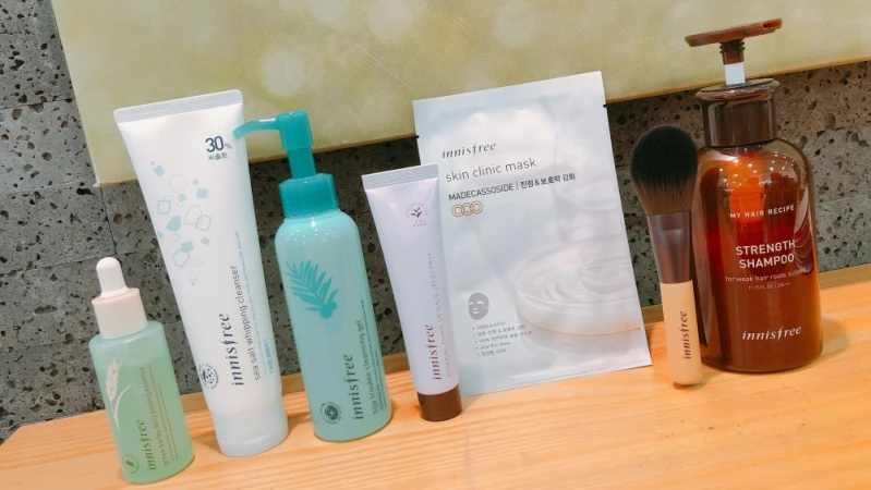 去角質精華、洗髮精、飾底乳、迷你修容刷…內行人才知道,原來innisfree店員私下最愛屯貨這7樣好物
