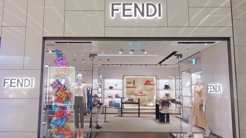 微風信義3週年～限量＆獨家一次揭露！ 年終最後買一波 超殺名品購入趁現在！