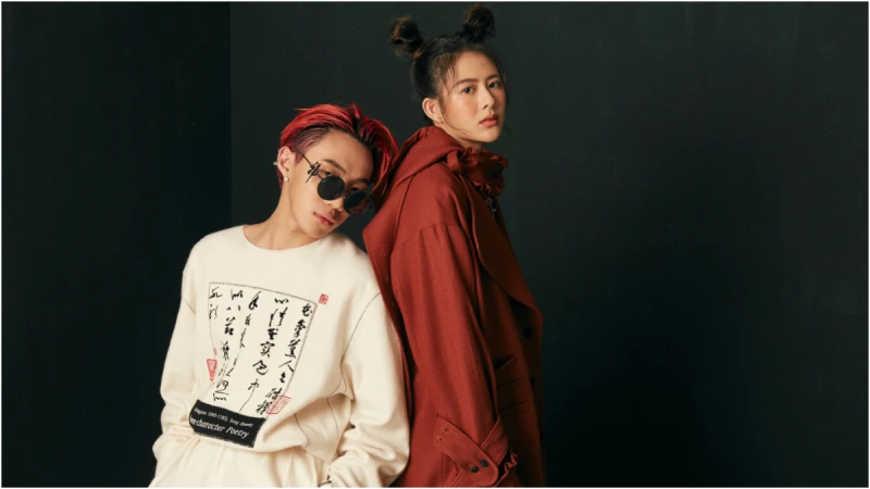 嘻哈新星ØZI、金鐘新人姚亦晴Shiny跨界玩時尚!!設計師周裕穎時尚復刻葉璦菱80金曲唱片 