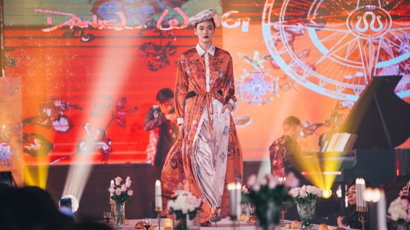 時尚設計師Daniel Wong打造「愛丁堡狂想曲」，用時尚魔法將餐桌變成伸展台