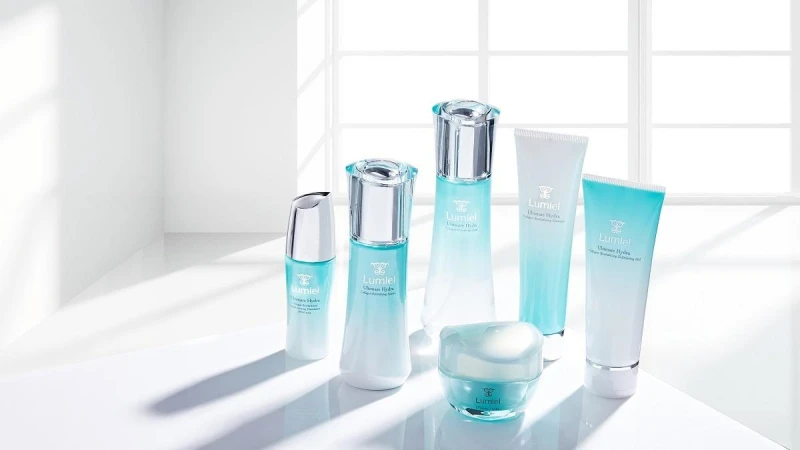 解除年齡帶來的「膠」慮感，台塩綠迷雅幫妳找回澎・潤・亮！