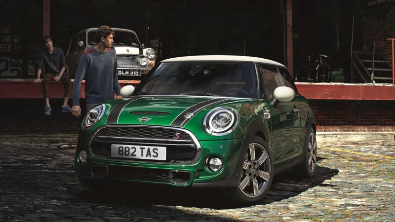 MINI 60週年限量紀念車款，錯過要再等十年！從設計、性能到細節都令人超驚喜，完美演繹英倫經典時尚生活美學～