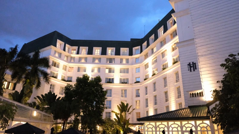 玻璃屋餐廳和絕美泳池！河內超五星傳奇酒店讓人想衝一波越南