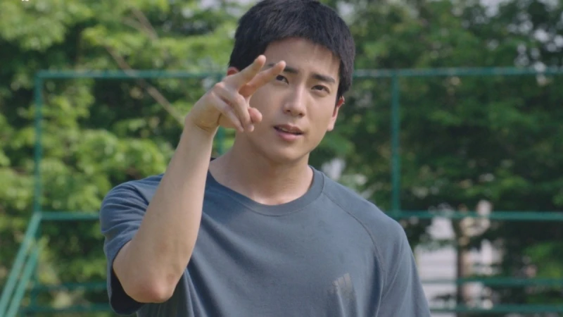 「模犯生」呆萌阿班回來了!泰國新片《只有我能喜歡妳》化身中二屁孩,不顧形象胡鬧霸佔女神