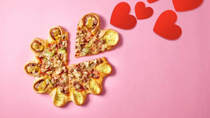 朋友圈IG狂洗版的爆火美食來惹！拍照有梗、CP值神高的「心花漾起司漢堡餅皮」，這麼SKR不吃一波真的母湯啊！