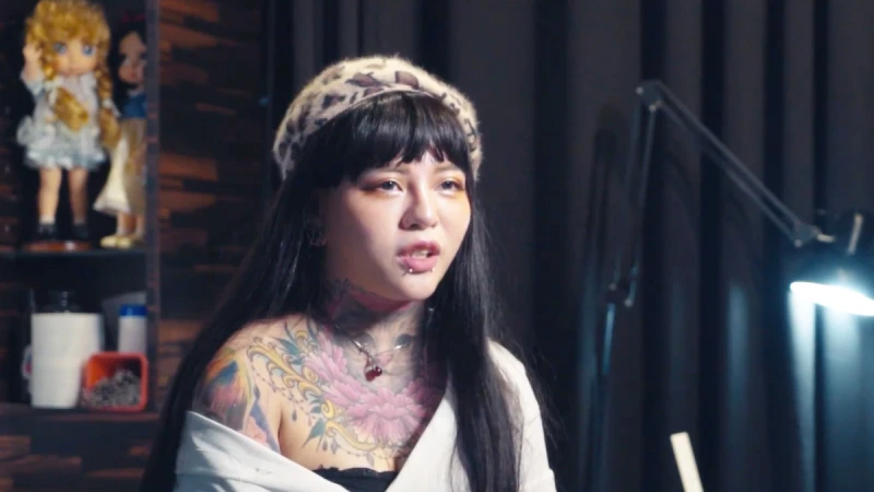 【一件襯衫】網美刺青師「盧安」曾胖到84公斤,靠「刺青」奪回自信。