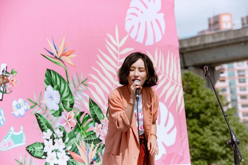 2019 PINK RUN 眾星齊聚—「法蘭」詭魅溫柔的嗓音 讓觀眾為之著迷