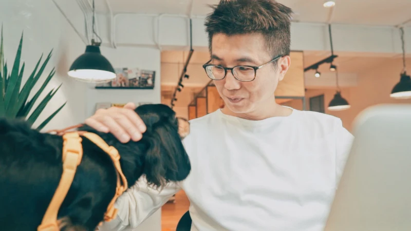 【一件襯衫】四十歲熟齡男人的追夢故事，讓創業不再只是年輕人的本事