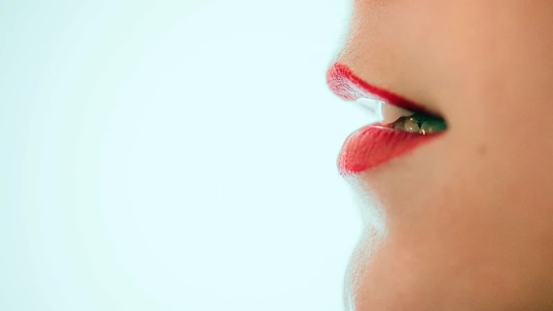 有口臭可能不是牙周病，4種人也容易有！2種女性要注意～中醫推國民飲品「菊花茶」消除口臭最有效