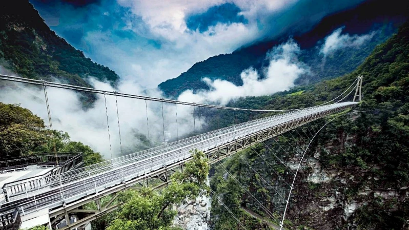 太魯閣新景點山月吊橋！360度壯麗峽谷風光看到飽，線上預約、交通資訊都整理好了