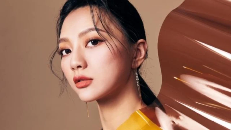 開架No.1睫毛王，只有飛激長唯一「飛長撐霸」 混血新色濃縮咖，搶眼登場！