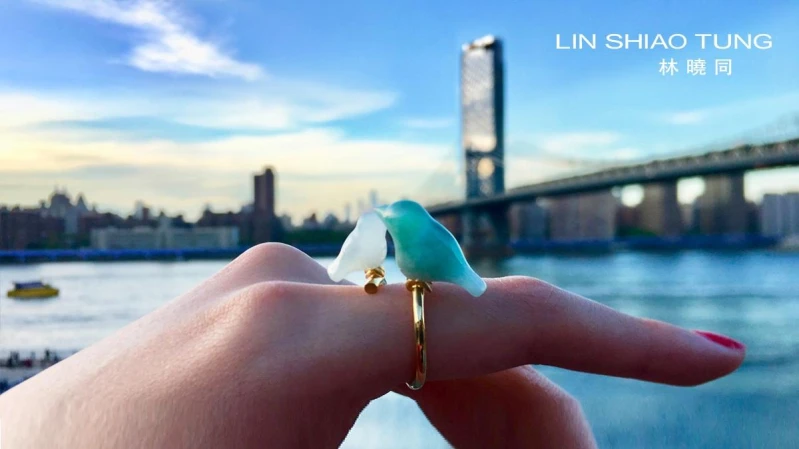 那些最內斂深層的情感，林曉同全都傾注於「幸福青鳥」系列中，完美傳遞潤物細無聲的動人之美！