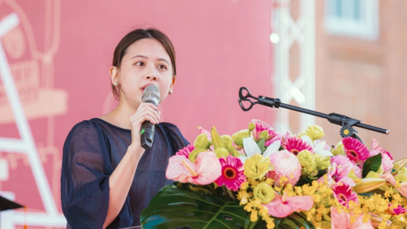 面對自己永遠不夠厲害的現實,《女人迷》主編柯采岑:世界殘酷是為讓你變更好的大人