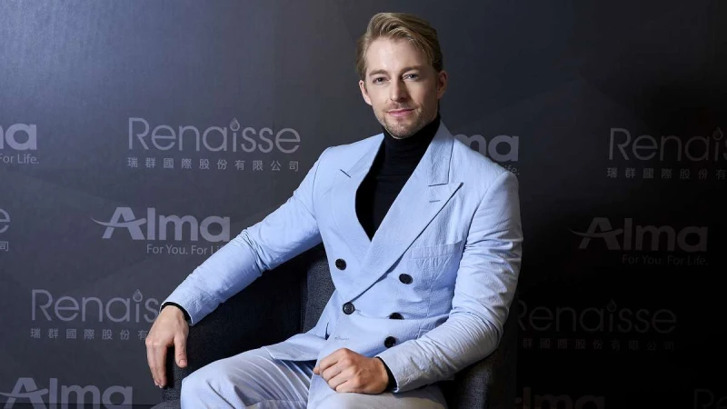 清毛孔還提亮膚色！黑鑽水飛梭華麗登場，連型男法比歐都說：「我的好面子都靠它！」