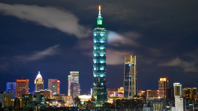 跨年5大防疫規範出爐！戴口罩、禁止飲食，室內活動落實實聯制