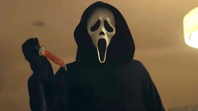 《驚聲尖叫》全新第5部續集來了！鬼臉面具殺人魔血腥狂殺，原班人馬回歸演出