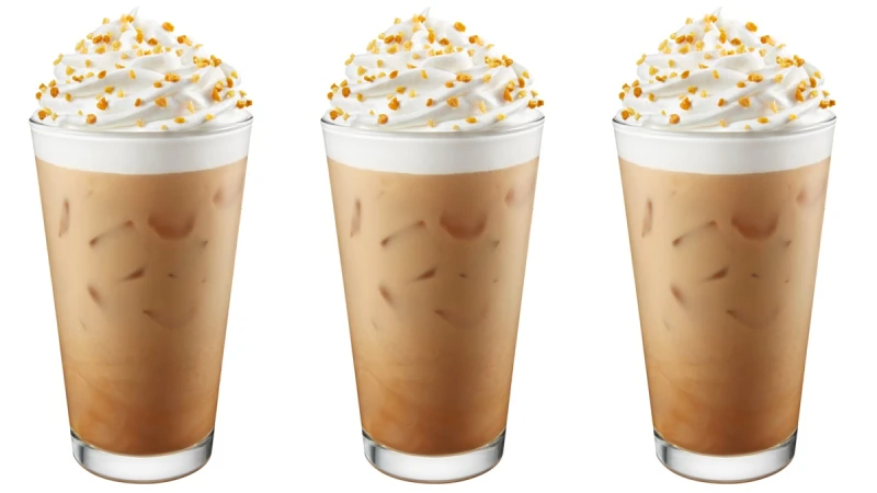 星巴克太妃核果風味那堤回歸啦！香滑鮮奶油、太妃蜜糖碎片，11/3正式上市