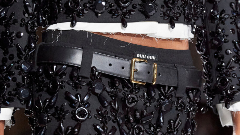 【2021黑五特輯】精選10條「精品Logo皮帶」超值入手時髦出眾！