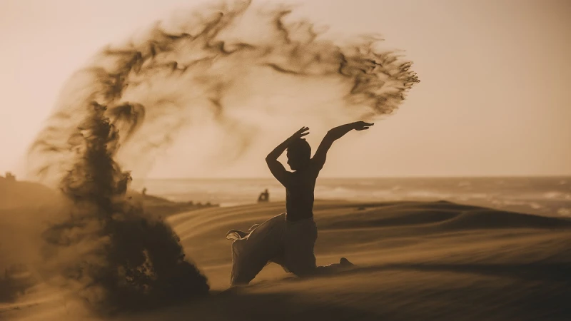 歲末假期好適合飛往南國恆春感受萬種風情，2021落山風藝術季邀你一同吹吹風、看海、欣賞慢活療癒身心的山海沙地共生之作