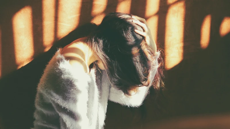 經前常頭痛？月經量愈來愈少、有血塊？生理期可以吃冰？中西醫來解答