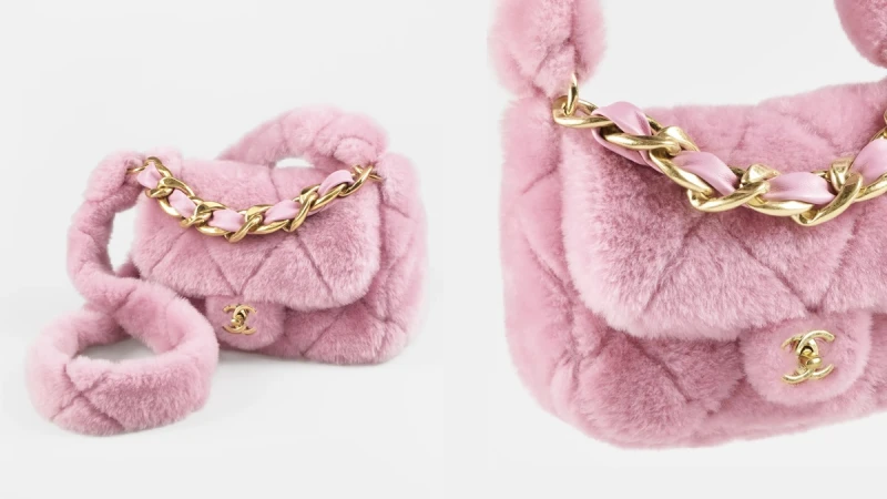最夢幻的香奈兒蜜桃粉毛毛包問世，人氣托特包也換上毛絨絨新衣