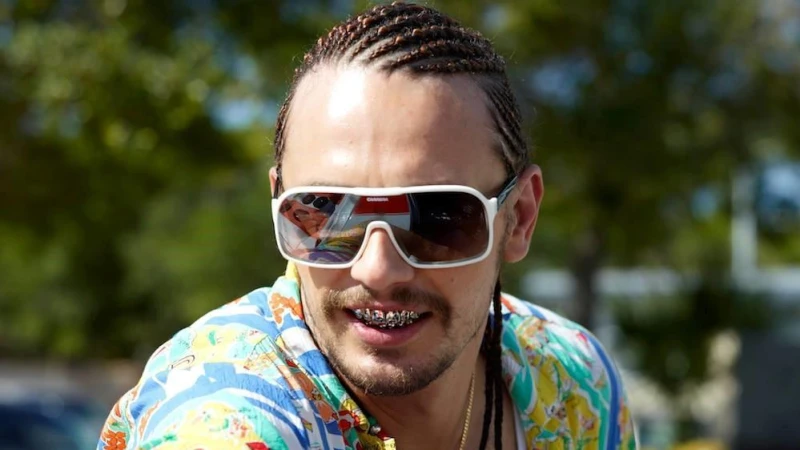 詹姆斯法蘭科《放浪青春》轉性扮叛逆饒舌歌手 放肆挑戰道德底線