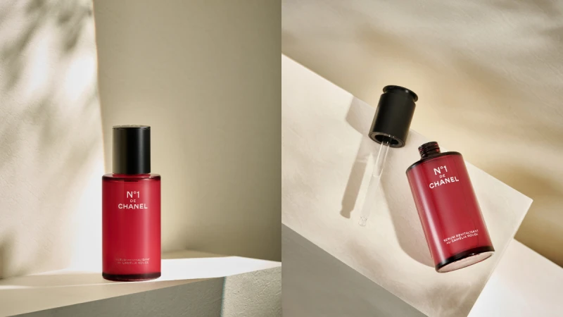 熬夜、膚況不穩都交給它吧～～香奈兒1號紅色山茶花活能精萃，單用有感穩定膚況，後續精華+1肌膚更年輕緊緻，隨時散發高級光！