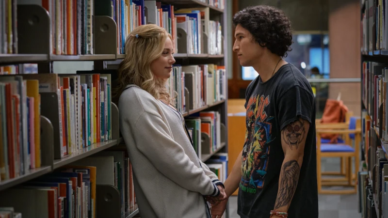 「不管感情之路走到了哪一步,都別把自己弄丟了!」相愛時,不要讓愛情占據你全部的生活