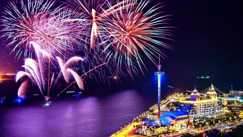 2023淡水漁人碼頭煙火15分鐘達史上最長！施放時間日期一次看、每晚更都有7場水舞秀