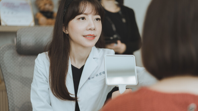 破解韓星默默變美的秘密 琢美妍林君曄醫師推薦韓國趨勢 Juvelook喬雅露 痘疤、細紋、輪廓雕塑都有解 讓妳美得不著痕跡！