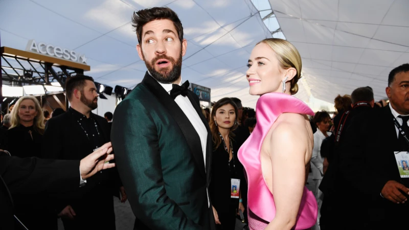 John Krasinski有多愛老婆Emily Blunt!看《穿著Prada的惡魔》超過75次,「惡魔秘書」夫妻檔維持愛情熱度的方法是......
