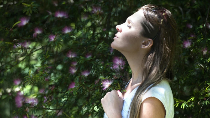 消脹氣超有效！「橫膈膜吐納法」如何正確練、一天練幾次才有效？要注意哪些事…需要的人請進！