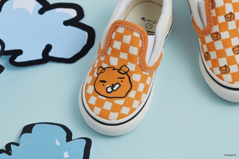 vans slip on kakao friends