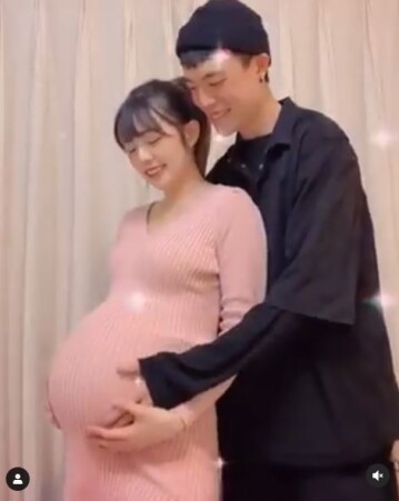 恭喜簡廷芮生了!《我的少女時代》最美校花誕下雙魚寶寶,女兒小蘿蔔提早報到